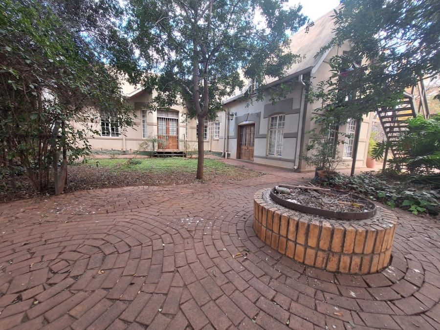 Commercial Property for Sale in Kroondal North West